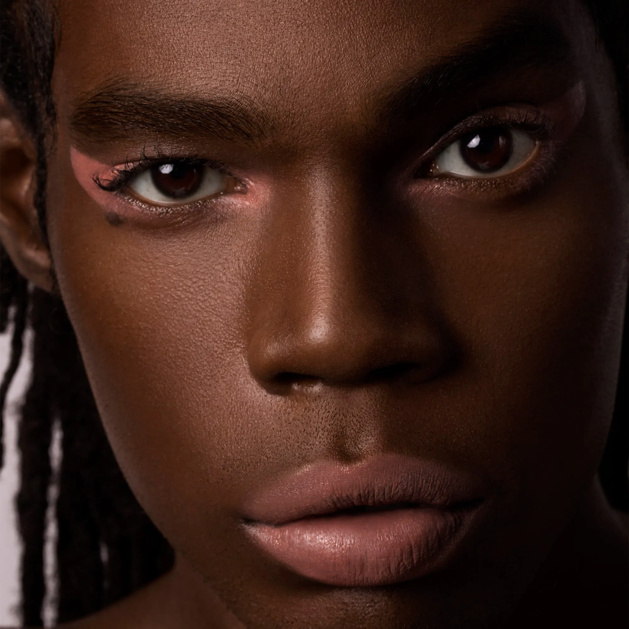 Forbidden Lipstick: Echo